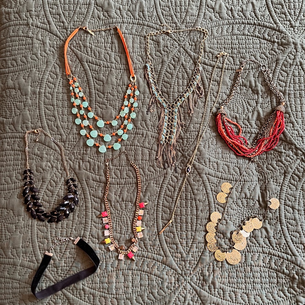 Bundle of 8 necklaces some chunky, some long, some short/choker
